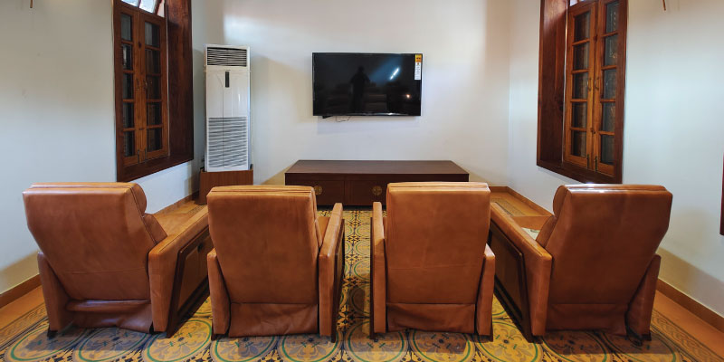 Senior Citizen's Room 1