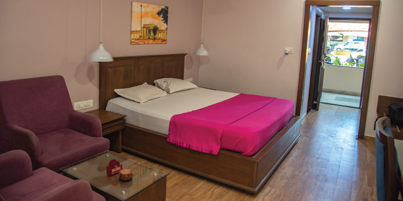 Deluxe AC Double Room /website/images/new-pics/deluxe-ac-double-new-2.jpg